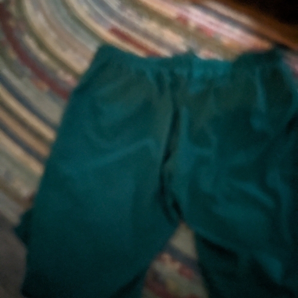 Emerald green sketchers scrub pants - Picture 2 of 2